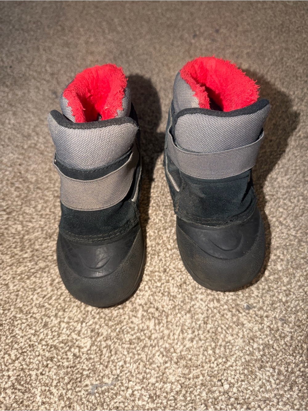 Kids Grey Winter NORTHFACE Boots with red Lining toddler sz 8
